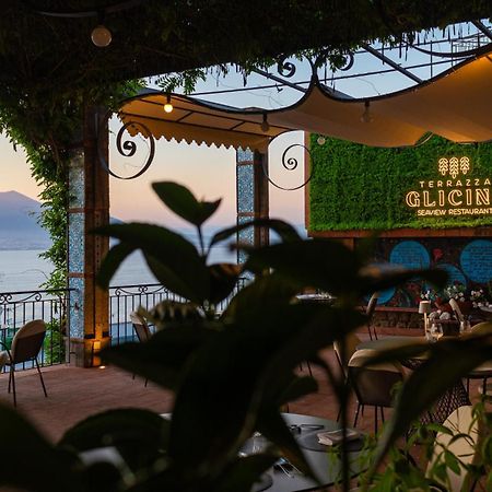 Aequa Hotel Vico Equense Eksteriør billede