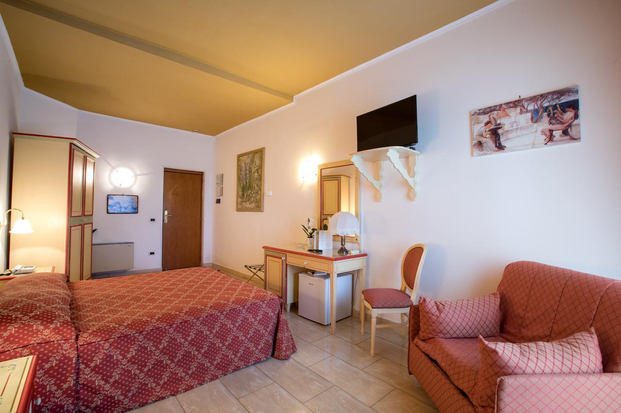 Aequa Hotel Vico Equense Eksteriør billede