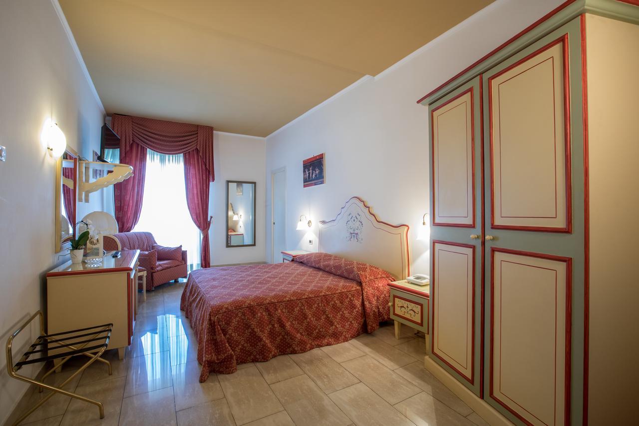 Aequa Hotel Vico Equense Eksteriør billede